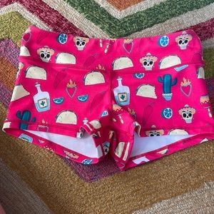 Wod bottom fiesta shorts.
